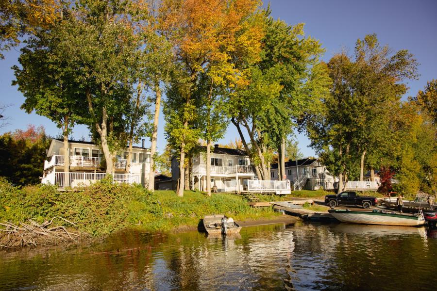 Forfait pêche et chalet : pour des vacances inoubliables !