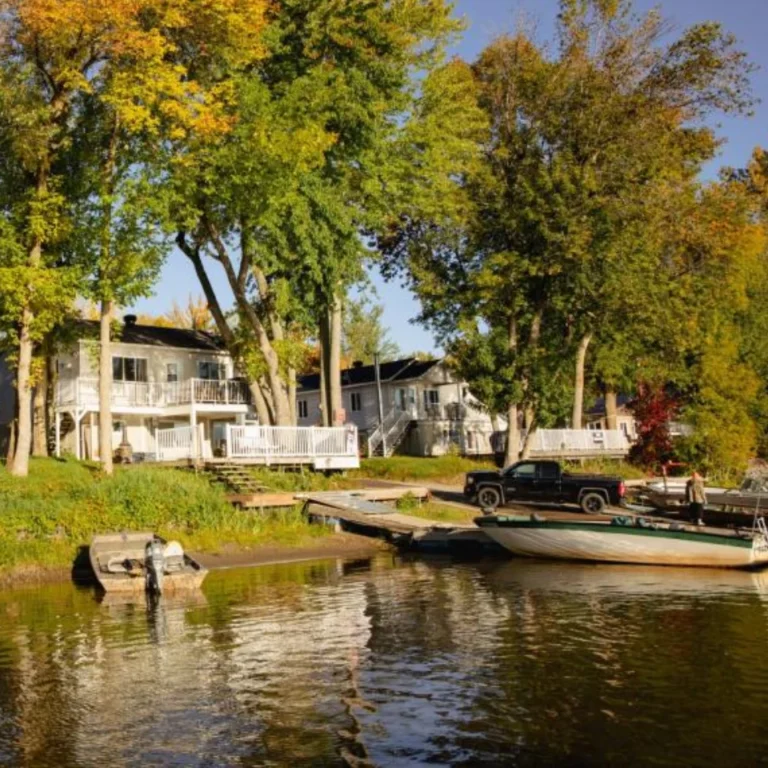 Cabin rentals — Service de Guide Roger Gladu – Service de Guide Roger Gladu